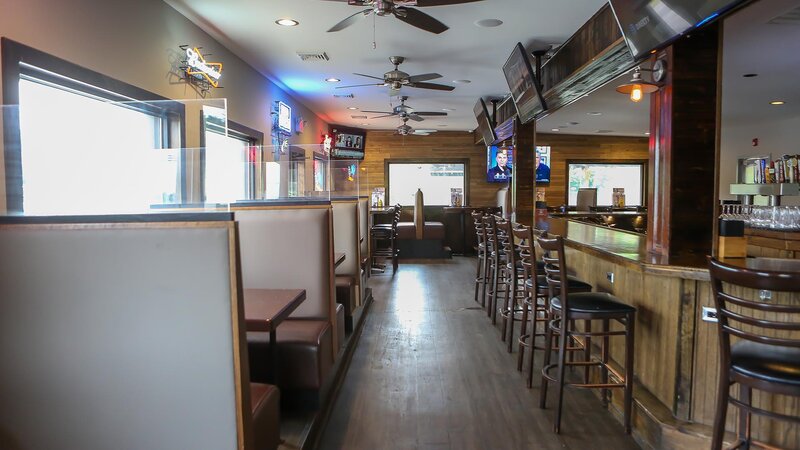 Sidelines East Sports Bar & Grill - Gallery Photo 12